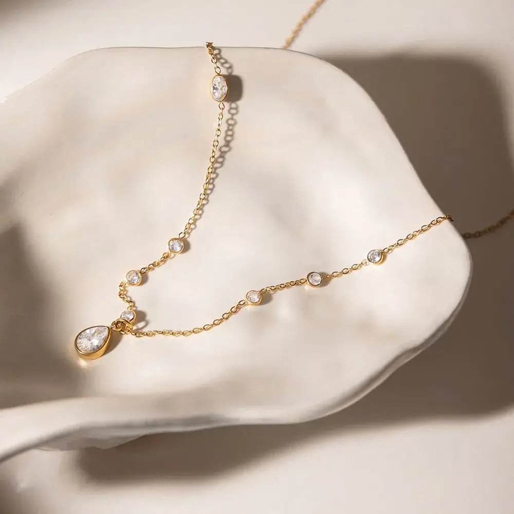 Colar Gota Lumière